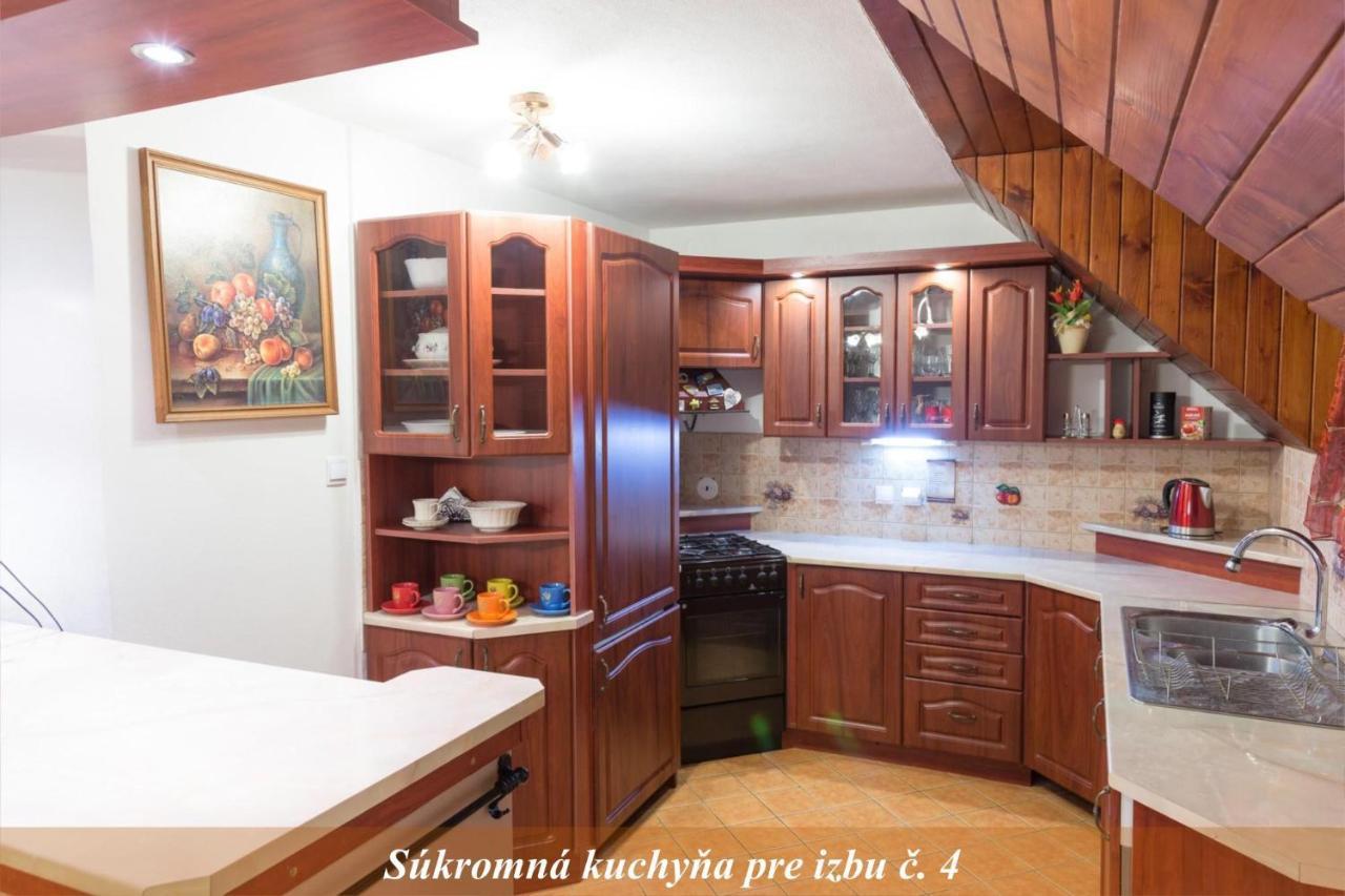 Ubytovanie Adina Poltar Exterior foto