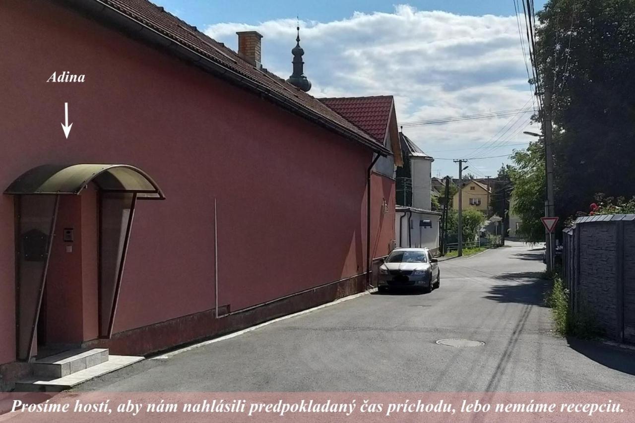 Ubytovanie Adina Poltar Exterior foto