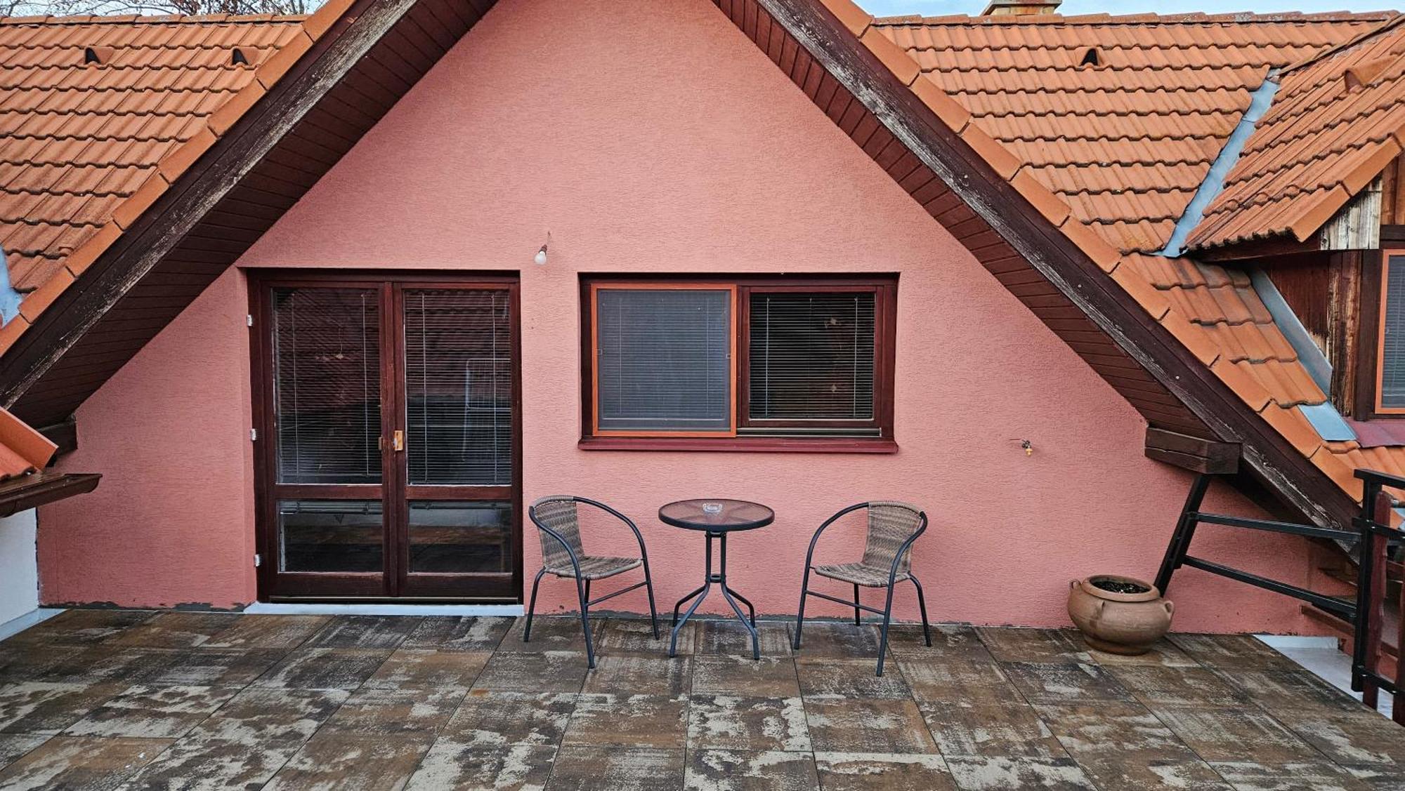 Ubytovanie Adina Poltar Exterior foto